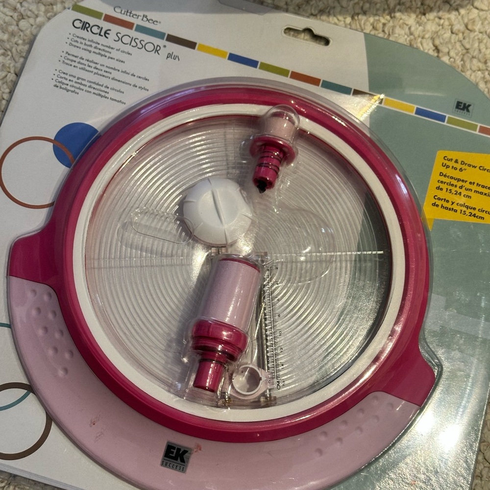 EK Circle Scissor Plus in Pink